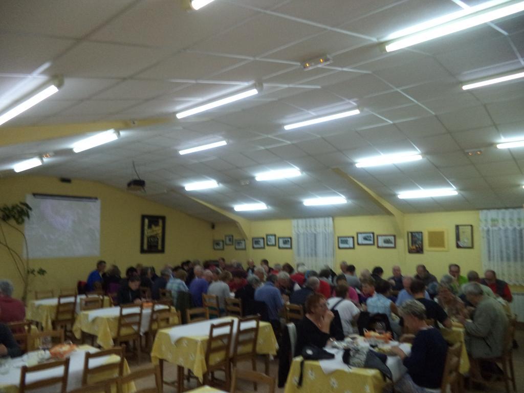 Alberg Albergue De Peregrinos A Santiago *